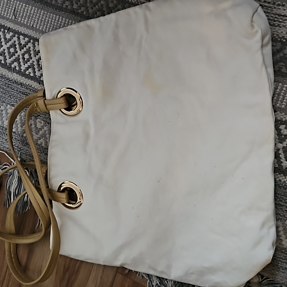 Signature Weekend Pineapple Canvas  Bag - Picture 3 of 3